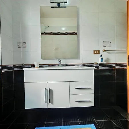 Tra Mari E Monti Appartement *