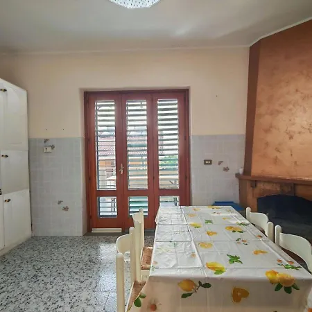 Tra Mari E Monti *