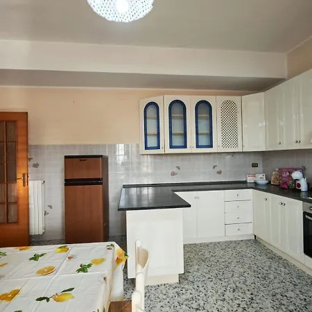 Tra Mari E Monti Appartement *